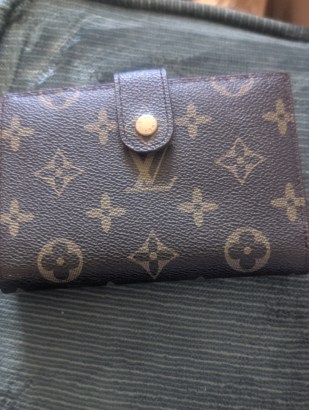 Vtg Louis Vuitton Monogram Canvas Brown & Tan Snap Wallet W Kiss Lock Coin Purse